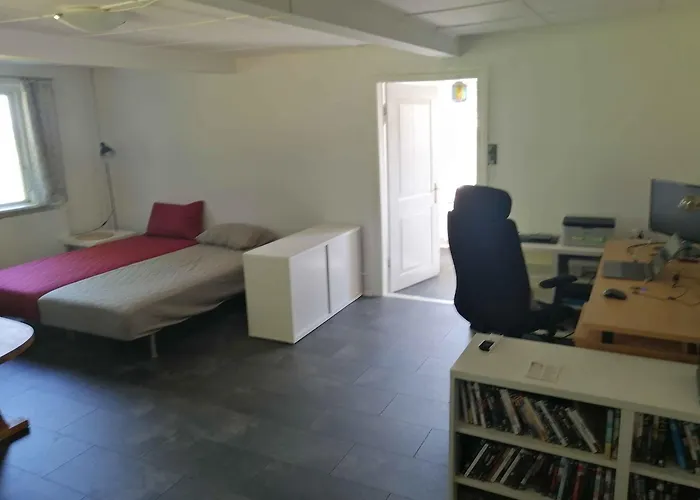 Large Summerhouse On Danish Island Bornholm בית חווה